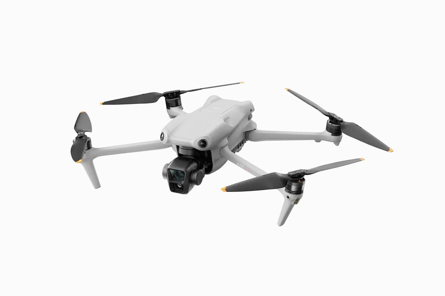 DJI AIR 3(ドローン)