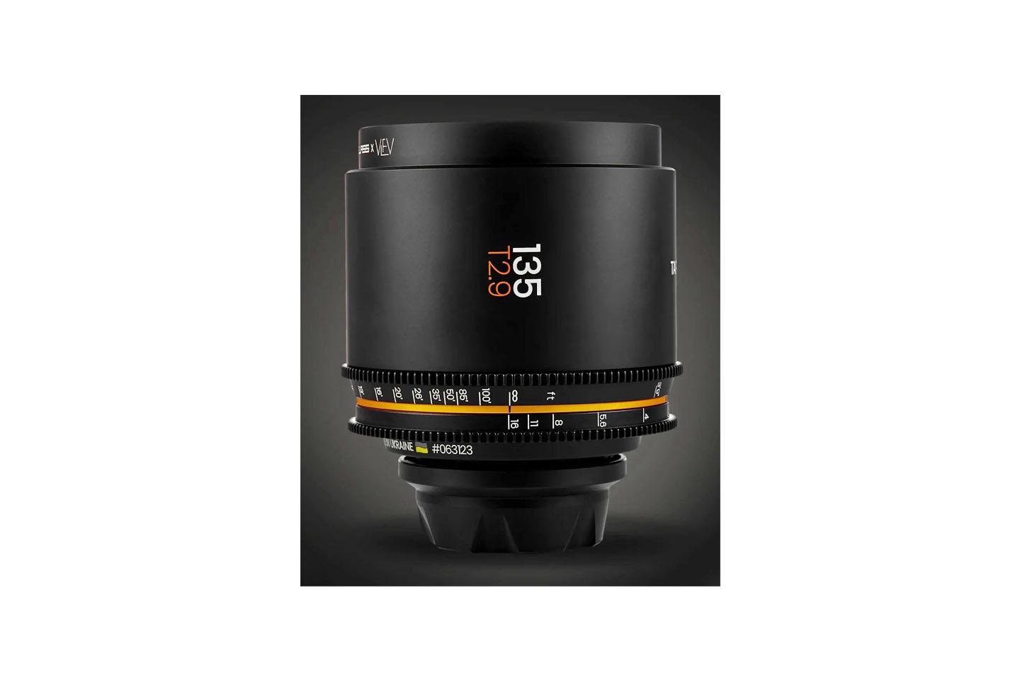 IRON GLASS Tair-11 135mm T2.9